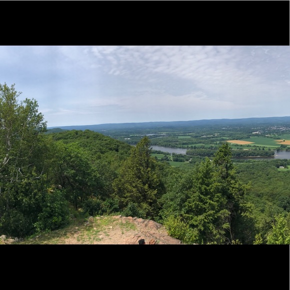 Meet your Posher, Clata - Picture 1 of 1